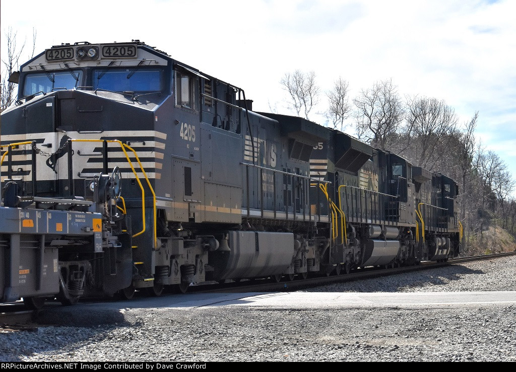 NS Intermodal Train 275